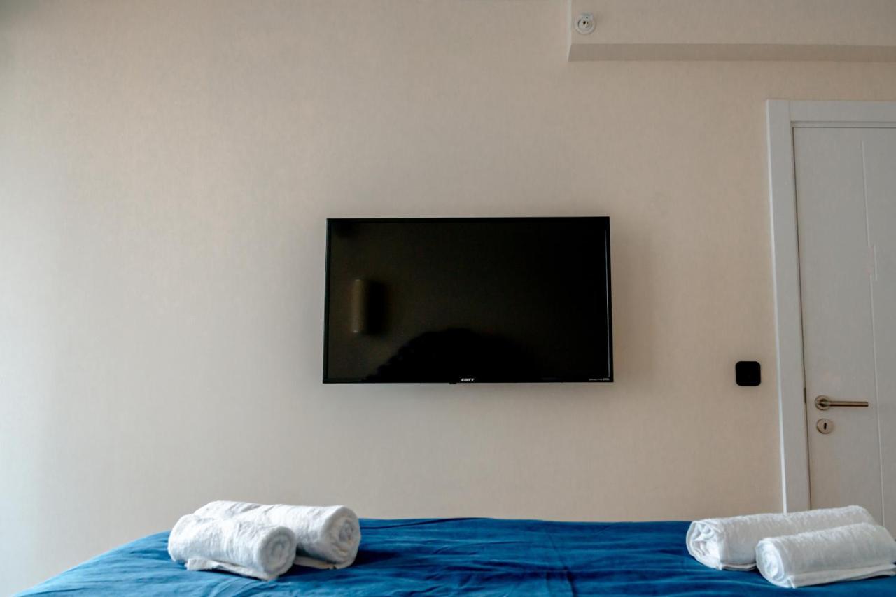 Orbi City - Aparthotel Near The Beach Batumi Esterno foto